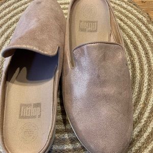 Precious pink Fitflops